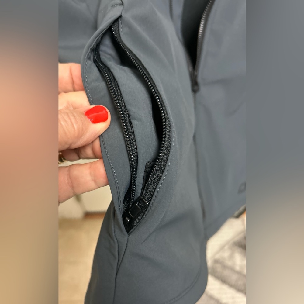 OGIO Commuter Soft Shell Jacket- Mens - Picture 8 of 11